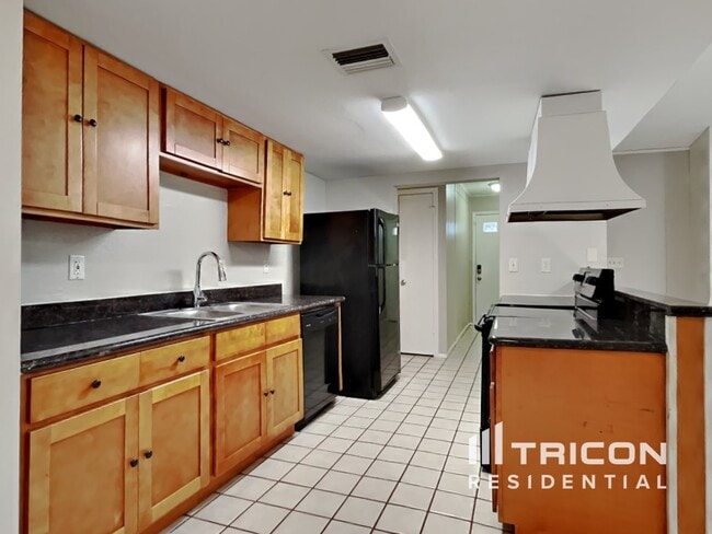 Foto del edificio - 11404 Larkwood Way