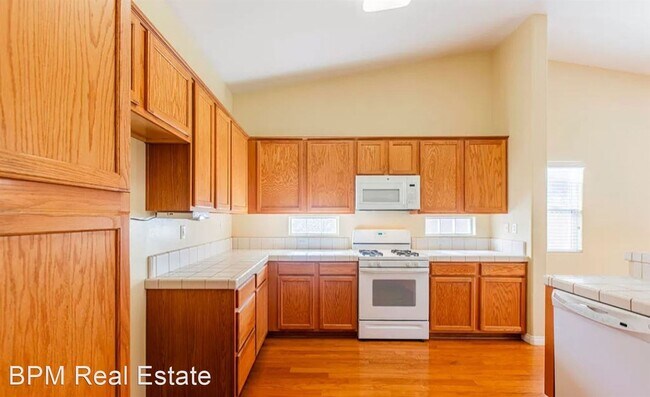 Building Photo - 3 br, 2 bath House - 1613 Bermuda Greens Ct