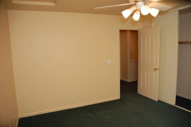 Building Photo - 10375 Spunn Rd