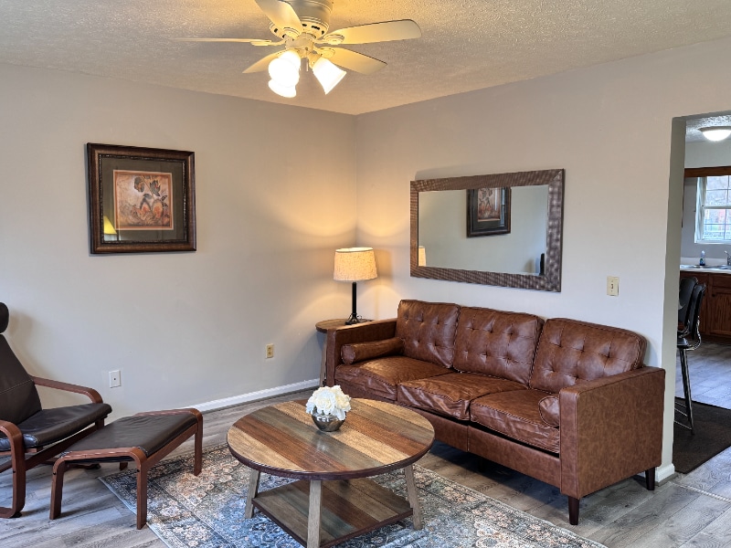 Foto principal - 91 Dickey Ave