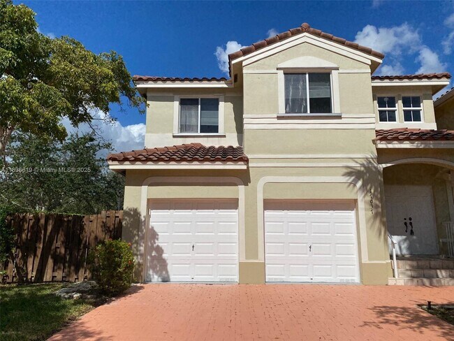 Foto del edificio - 17037 SW 39th St