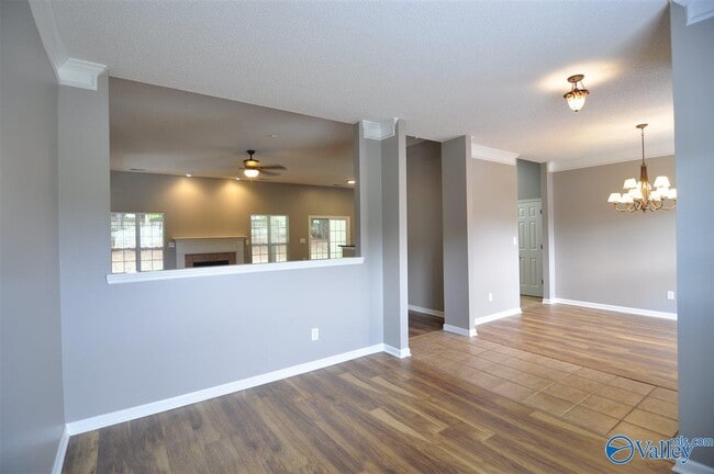 Building Photo - 206 Horseshoe Bend N