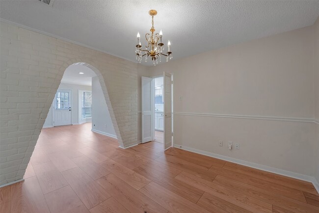 Building Photo - 730 Seamaster Dr