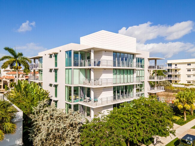 Building Photo - AquaVue