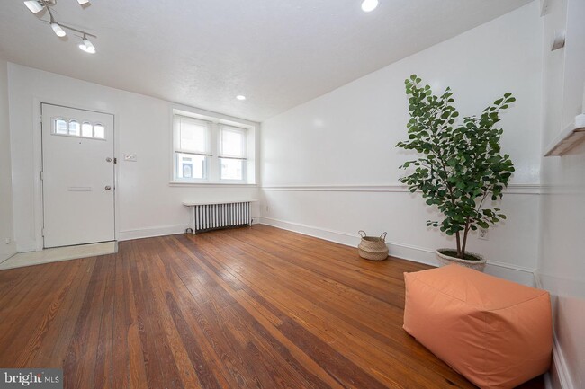 Building Photo - 141 East St
