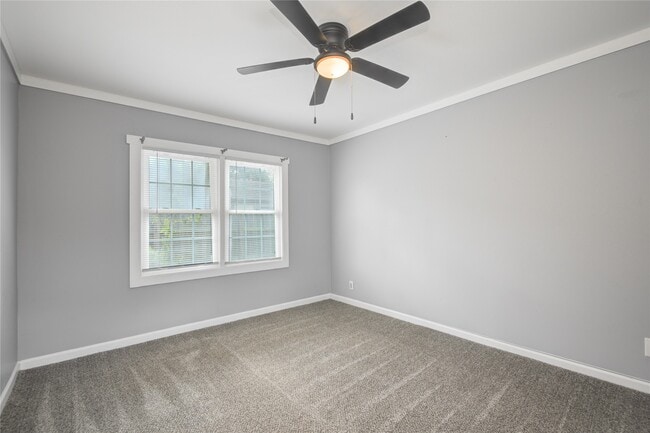 Building Photo - 609 Hurst Pl