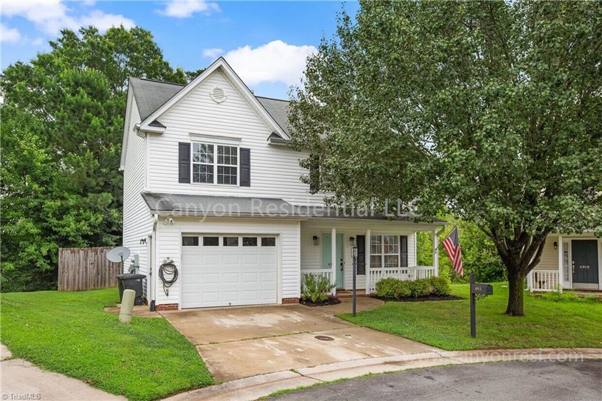 Foto principal - Beautiful 3b Room!Move in ready!