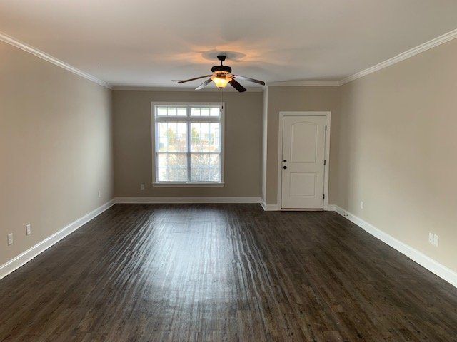 Foto del edificio - 2221 Brookville Dr
