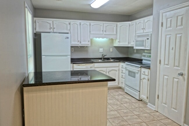Foto del edificio - 111 Scarlet Oak Cir