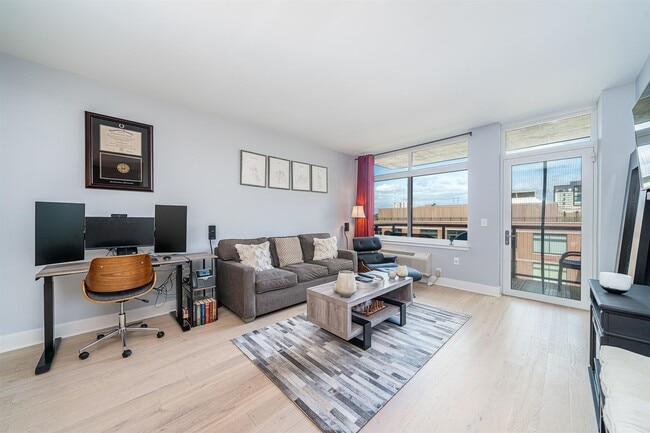 Foto del edificio - 1400 Hudson St