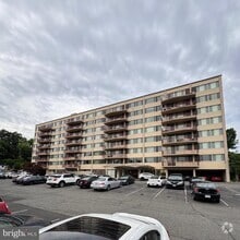 Building Photo - 5353 Columbia Pike