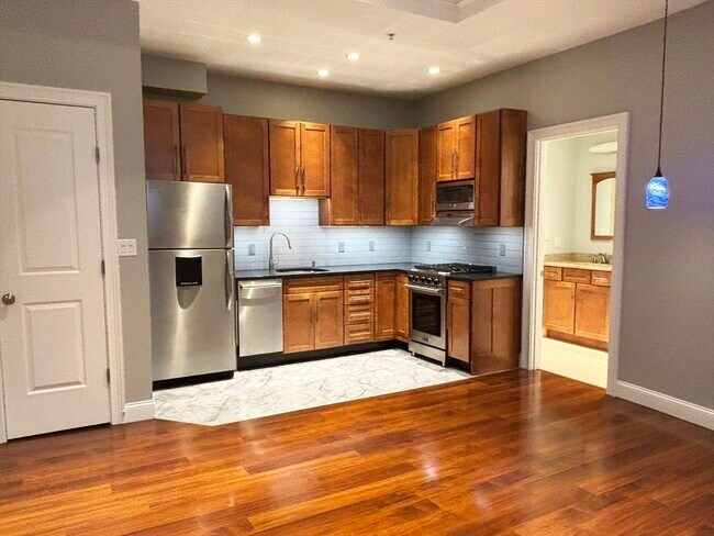 Foto del edificio - 1 Charles St S