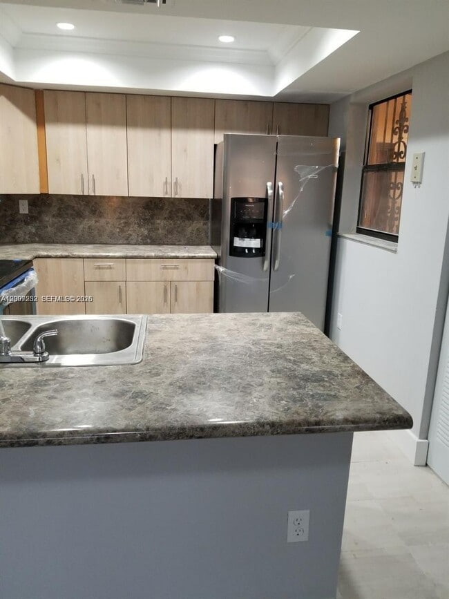 Foto del edificio - 10847 NW 7th St