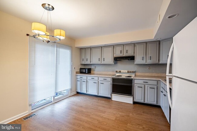 Foto del edificio - 1504 Linden Way