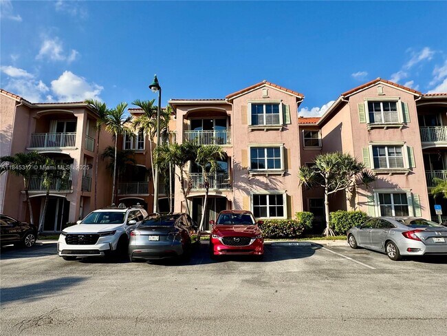 Foto del edificio - 6540 NW 114th Ave