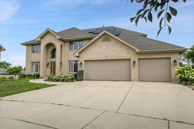 Foto del edificio - 9200 Greenwood Dr