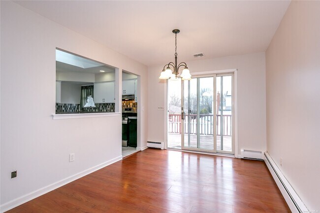 Foto del edificio - 2441 6th St
