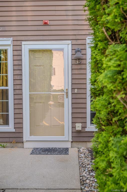 35 The Rise, Warwick, NY 10990 Condo for Rent in Warwick, NY