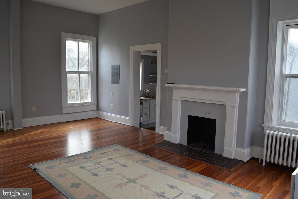 10 South St Unit 2, Easton, MD 21601 Room for Rent in Easton, MD