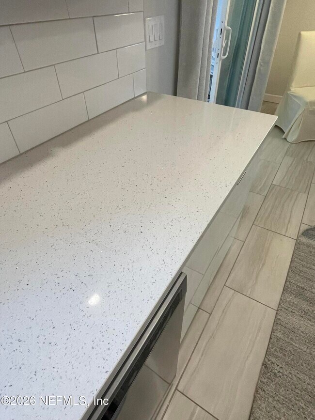 Foto del edificio - 695 Jimmy Buffett Mem Hwy