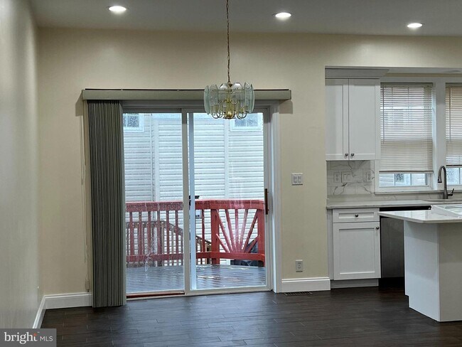 Building Photo - 7509 Cove Point Way