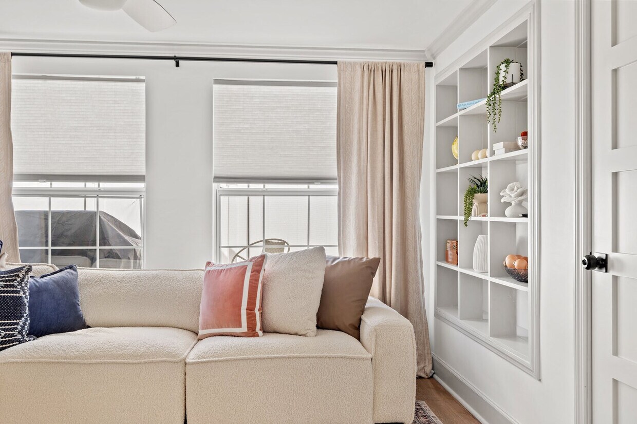 Foto principal - 11225 2nd St E