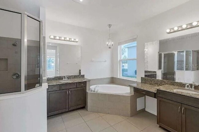 Foto del edificio - 1004 Heron Sound Dr