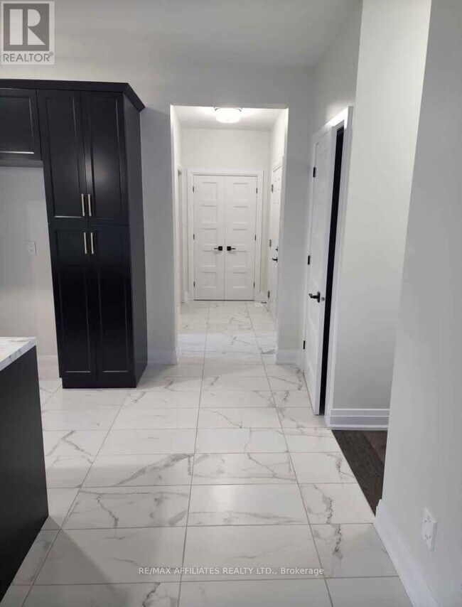 Building Photo - 644 Conservation St