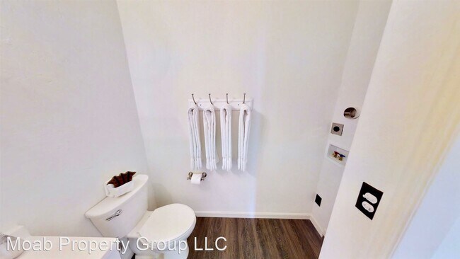 Building Photo - 1 br, 1 bath House - 1195 Canon Vista Apar...