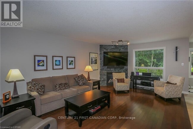 Building Photo - 1162 Smither Rd