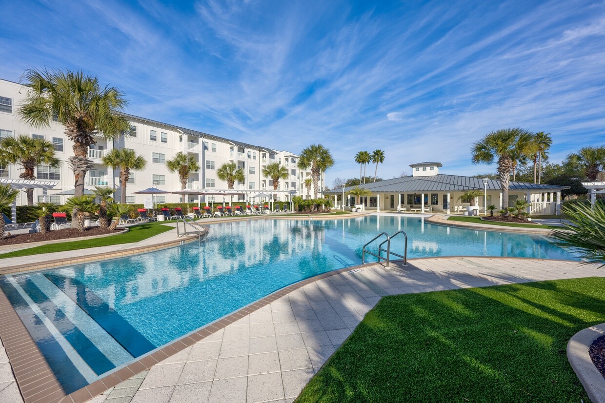 Primary Photo - White Sands Luxury Apartments