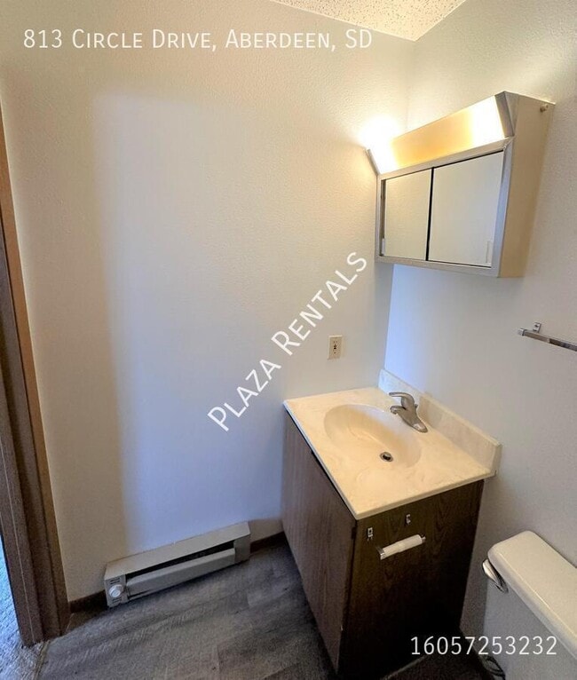 Foto del edificio - 307 11th Ave NW