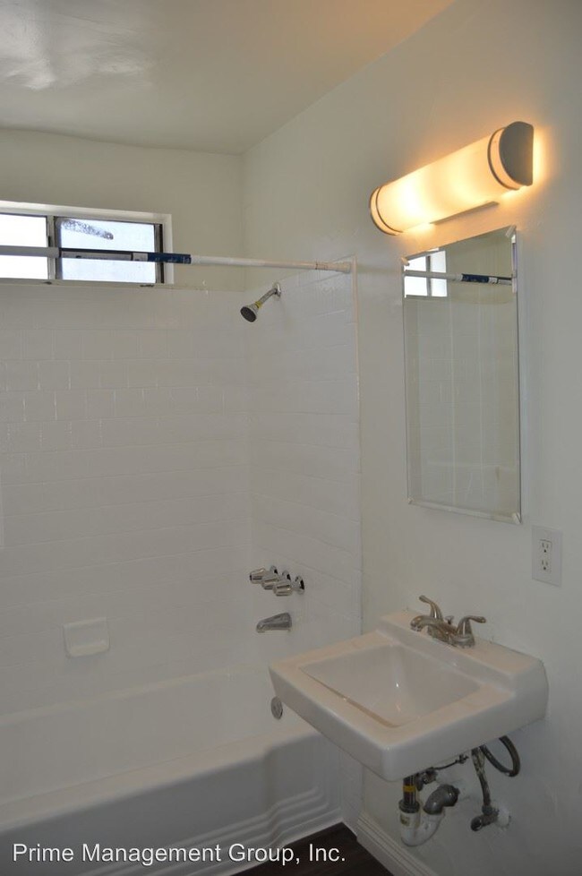 Foto del edificio - 6803 Marlow Ave