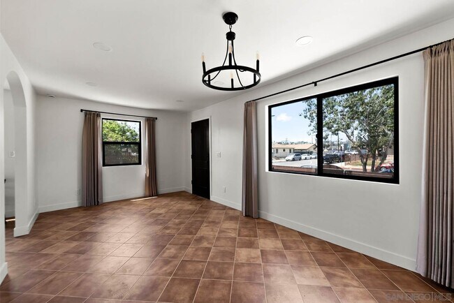 Foto del edificio - 2901 Webster Ave