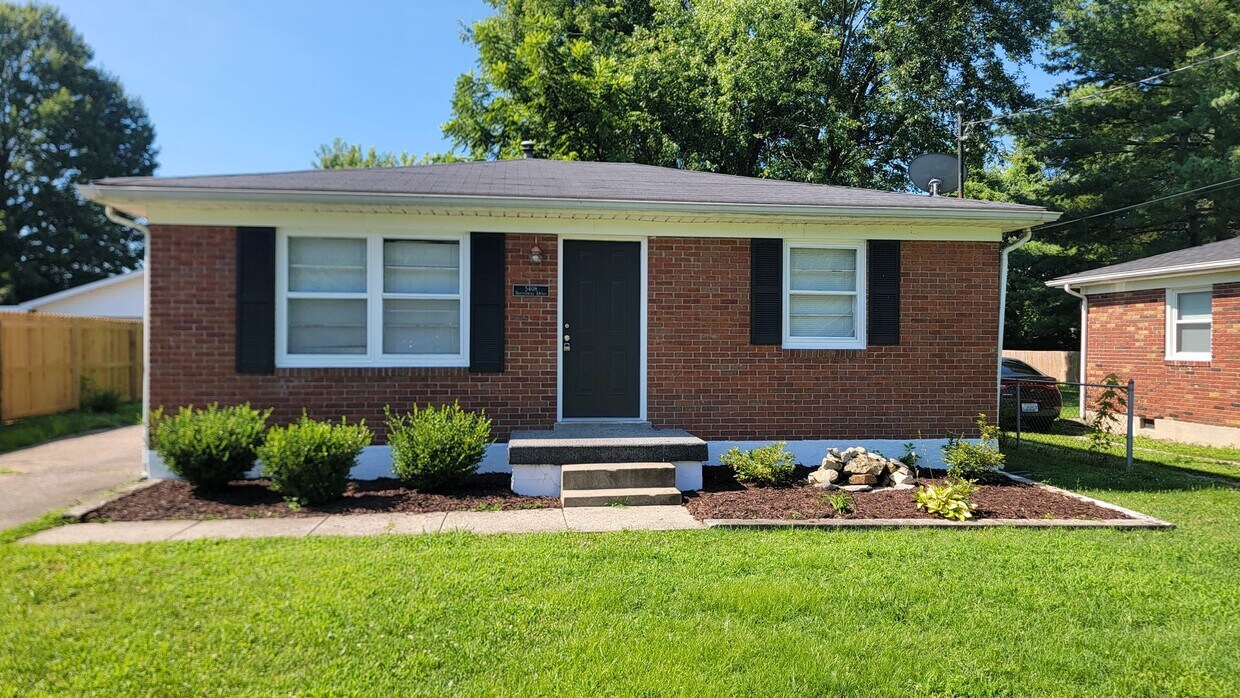 Cozy Two Bedroom & One Bath Home! - Cozy Two Bedroom & One Bath Home!