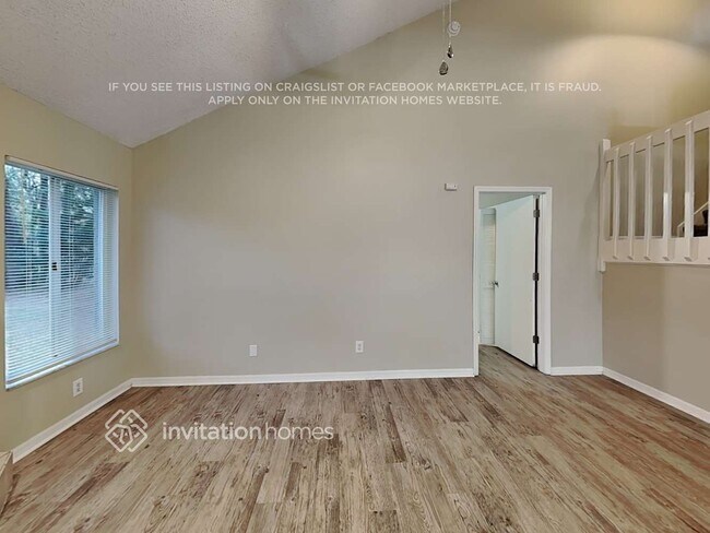 Foto del edificio - 1904 Paddock Dr