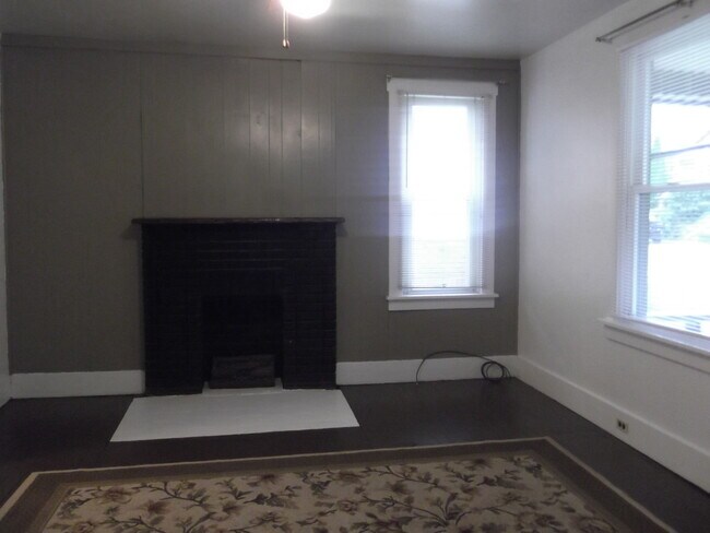 Building Photo - 110 Mackey Ave