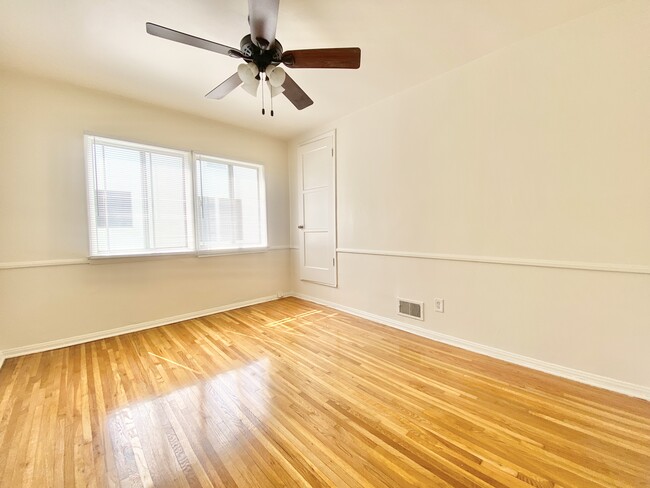 Building Photo - 443 N Spaulding Ave Los Angeles, CA 90036