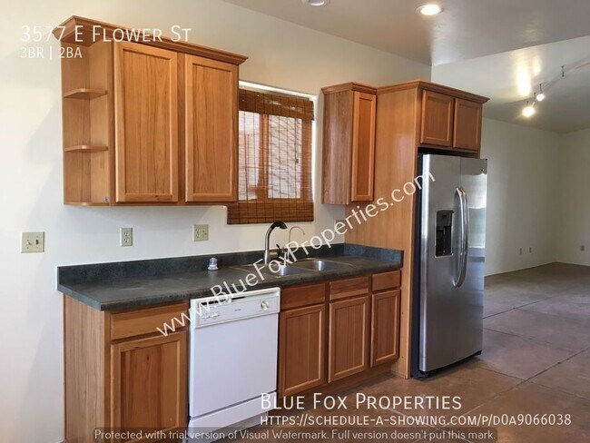 Building Photo - Beautiful Centrally located Home close to ...