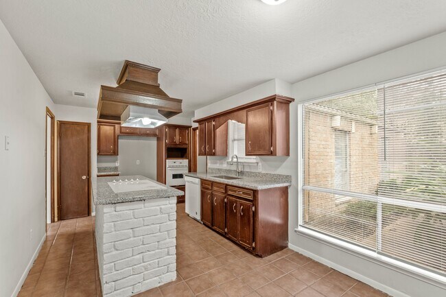 Foto del edificio - 2922 Hunters Glen Dr