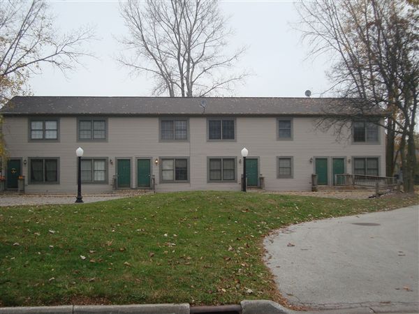 Building Photo - 6250 Normandy Dr