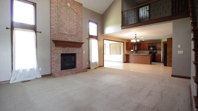 Foto del edificio - 11418 Tweedsmuir Run