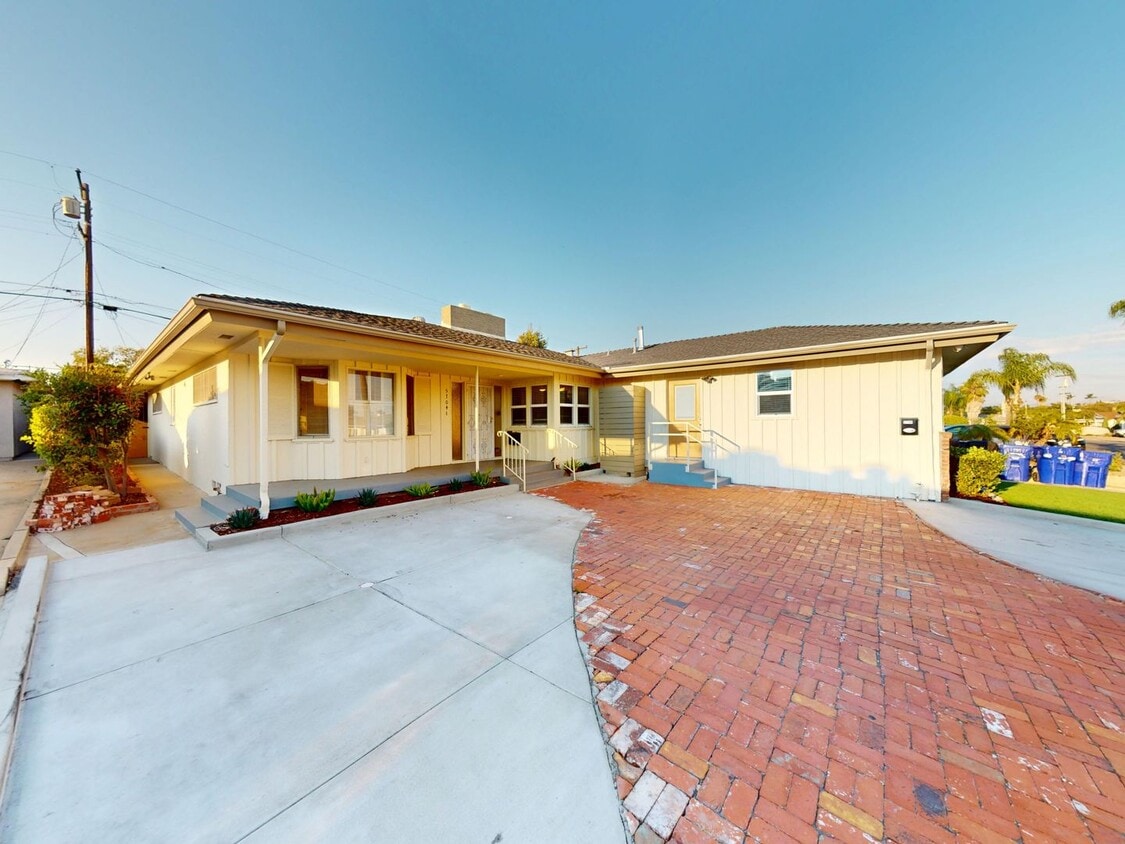 Foto principal - Large house Steps off Campus
