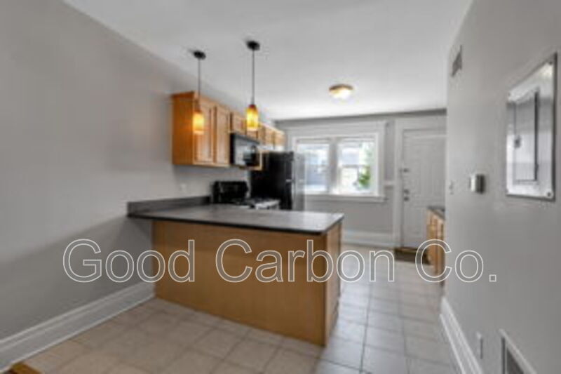 Primary Photo - 1207 Hertel Ave