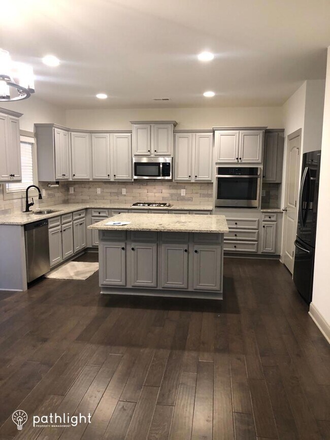 Foto del edificio - 3227 Brigadier Way, Stockbridge, GA, 30281