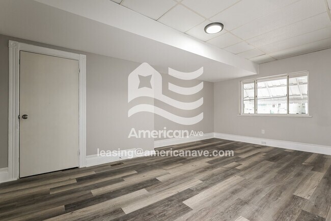 Foto del edificio - 1009 Woods Run Ave