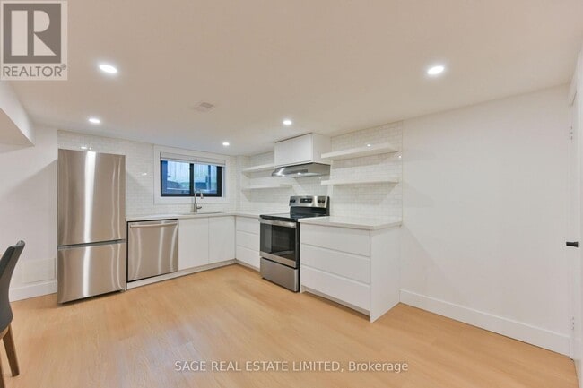 Building Photo - 25 Palmerston Ave