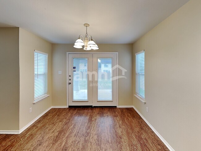 Building Photo - 13205 Vizquel Loop