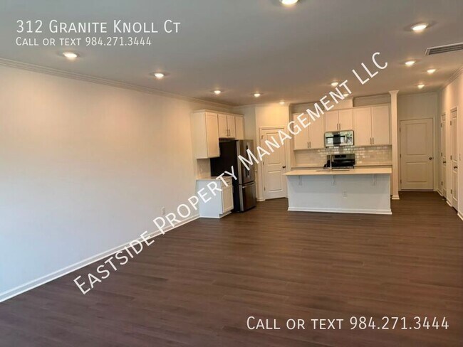 Foto del edificio - 312 Granite Knl Ct