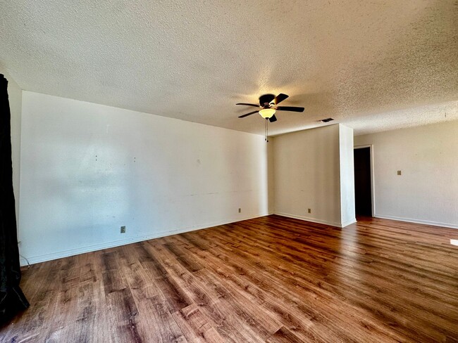 Foto del edificio - 3/2 Duplex In Kerrville